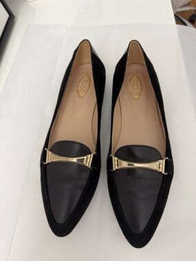 TOD'S Black Leather & Suede Pointed Toe Loafers with Gold Hardware